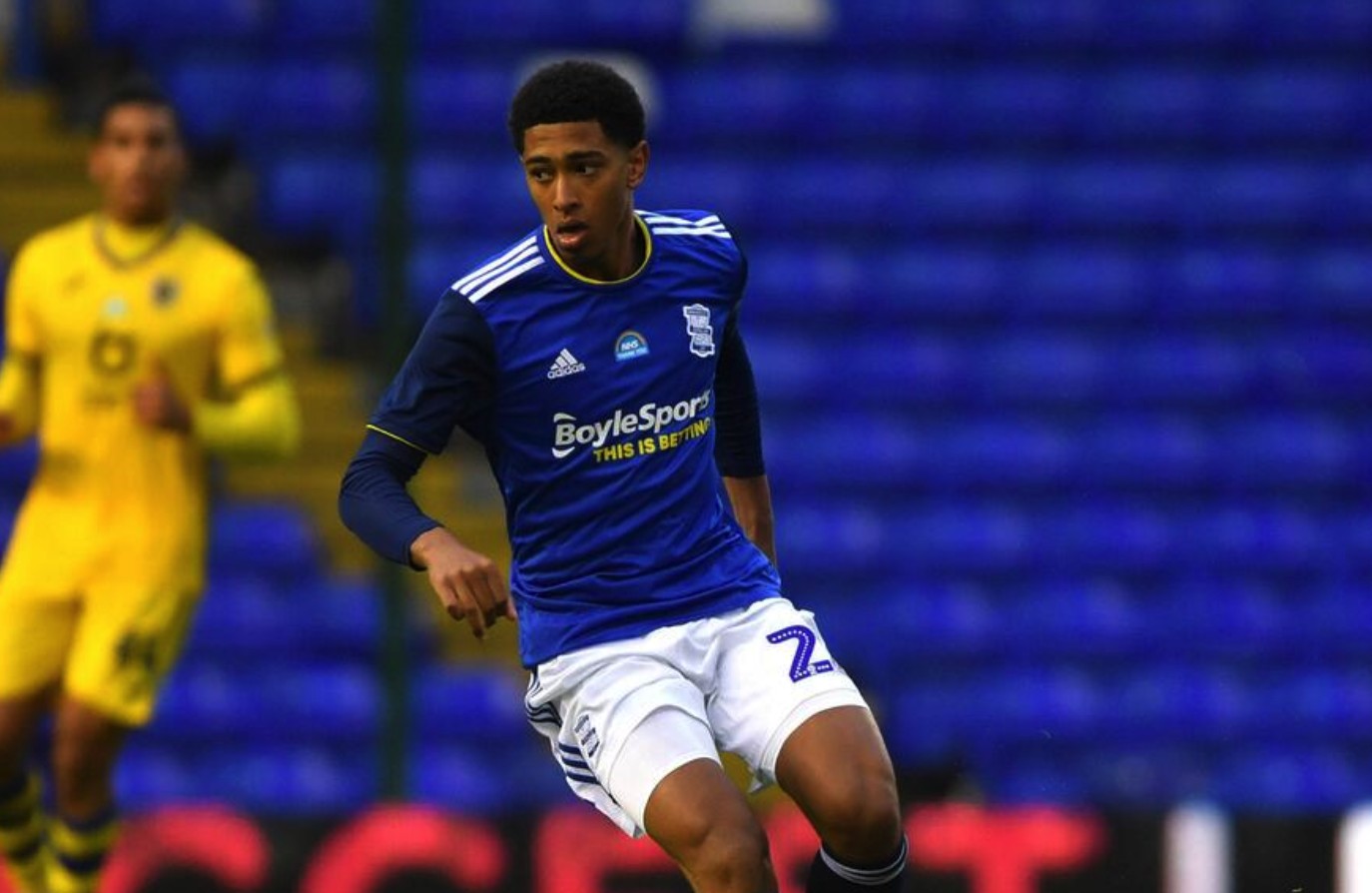 朱利安·阿尔瓦雷斯对巴萨转会兴趣做出坚定回应（朱利安·阿尔瓦雷斯就巴萨的转会兴趣强硬表态）