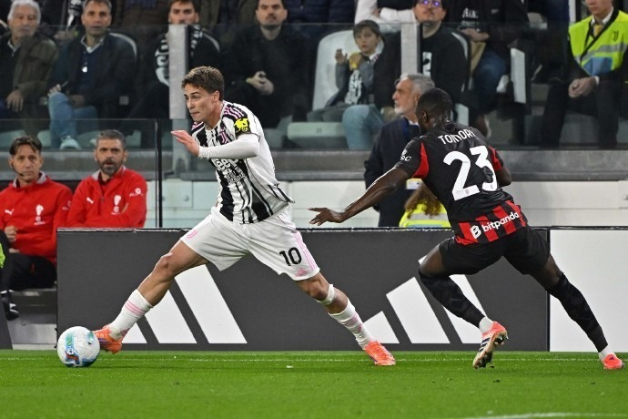 莫雷托：罗马想签下齐尔克泽，阿雷瓦洛和马拉是他的备选（莫雷托：罗马盯上齐尔克泽，备选人包括阿雷瓦洛与马拉）