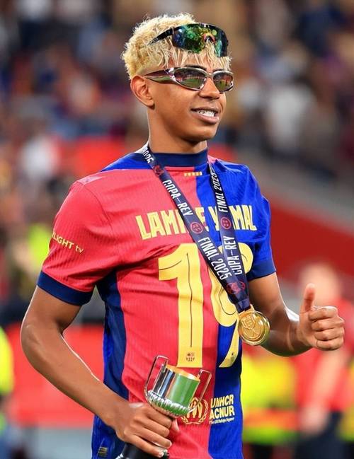 珀斯山猫队主帅谈韩旭加盟：球队攻防体系一开始就是为她调整（珀斯山猫队主帅谈韩旭加盟：球队攻防体系自始便为她量身打造）