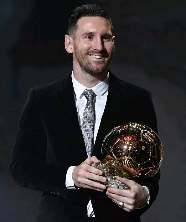 布莱顿中国球迷会：将停更内容直到俱乐部道歉，同时提出4大诉求（布莱顿中国球迷会宣布暂停更新，要求俱乐部致歉并提出四项诉求）