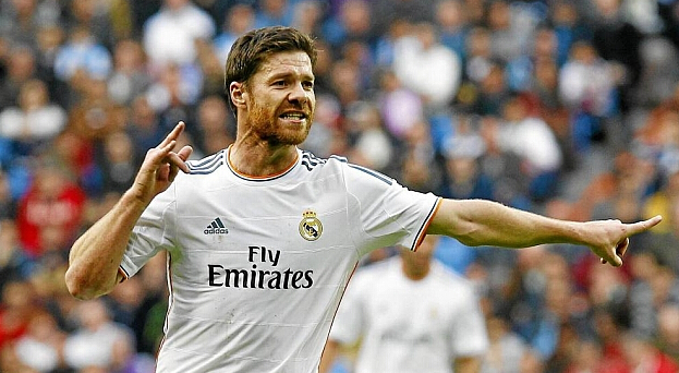 乔伊·巴顿因发布冒犯性社交媒体帖子被判缓刑（乔伊·巴顿因在社交媒体发布冒犯内容获判缓刑）