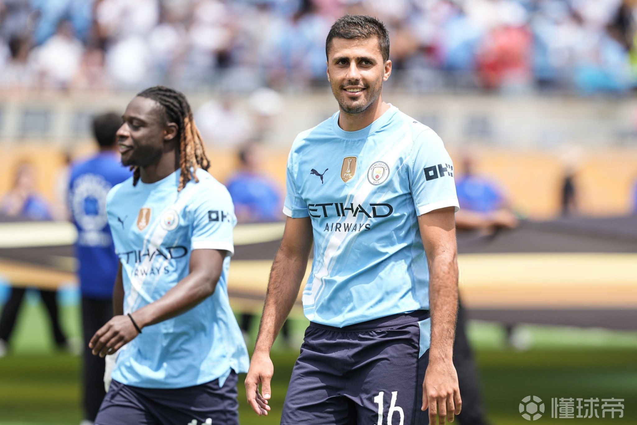 青训小将助攻制胜球，引发关注（青训新星助攻制胜，备受瞩目）