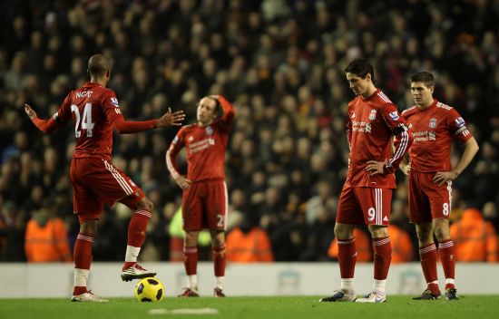 詹姆斯篮下连续得分（詹姆斯篮下连连得手）