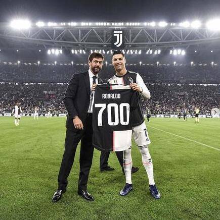 2-2战平切尔西，卡拉巴赫首次在欧战对阵英格兰球队拿分（与切尔西2-2战平，卡拉巴赫欧战对英格兰队首获积分）