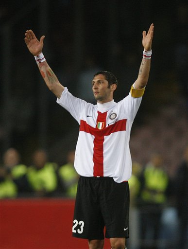 广东大胜江苏！徐杰王洪泽砍33分，4替补齐发挥，奎因陈家政打铁（广东轻取江苏：徐杰、王洪泽合砍33分，四替补集体发力，奎因与陈家政手感冰凉）