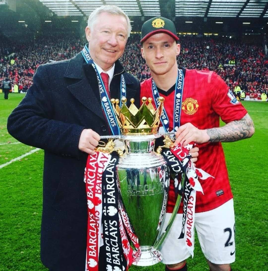 C罗晒精彩倒钩破门视频：谁来起个好标题🤔（C罗晒出惊天倒钩破门视频：标题你来定🤔）