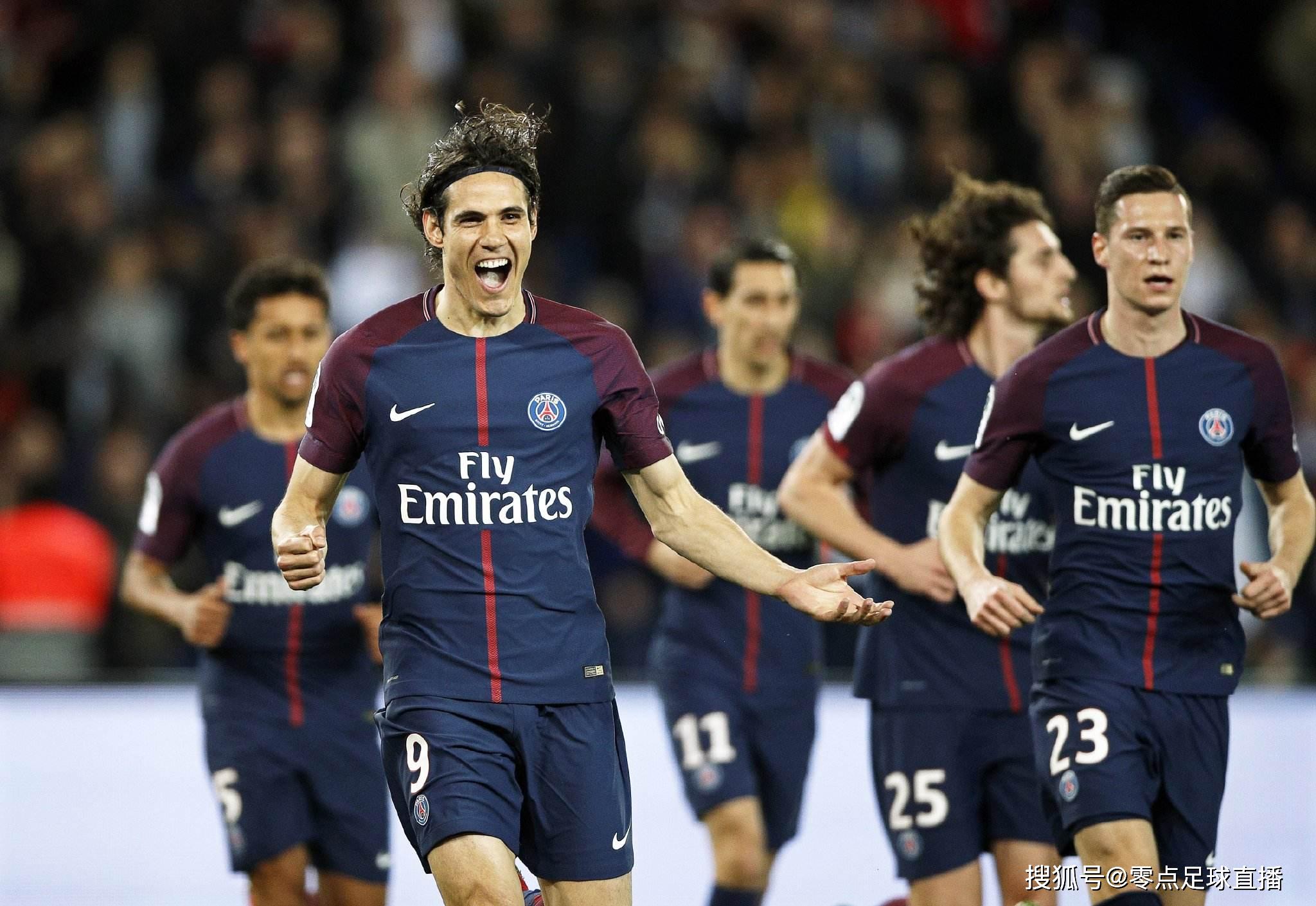 脚步不够快！首发的杨瀚森侧移被吹阻挡 4分钟不到累积2犯被换下（脚步慢半拍！首发杨瀚森侧移遭判阻挡，开场不到4分钟累积两犯被换下）